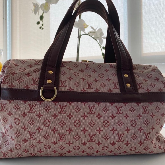 Authentic Louis Vuitton Bag - Picture 3 of 8